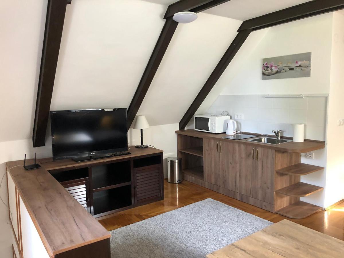 Echo Apartman Tihany Buitenkant foto